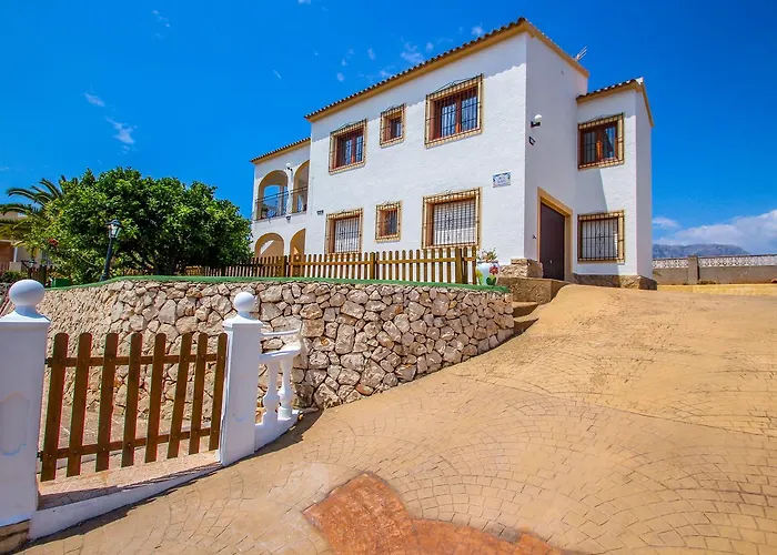 Juanjo - Lovely Detached In Villa