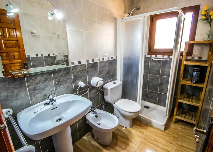 Villa Juanjo - Lovely Detached In *