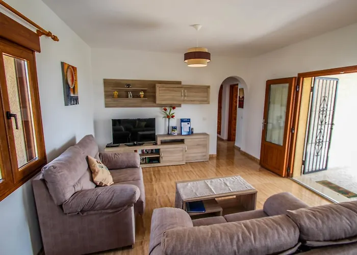 Villa Juanjo - Lovely Detached In Calpe